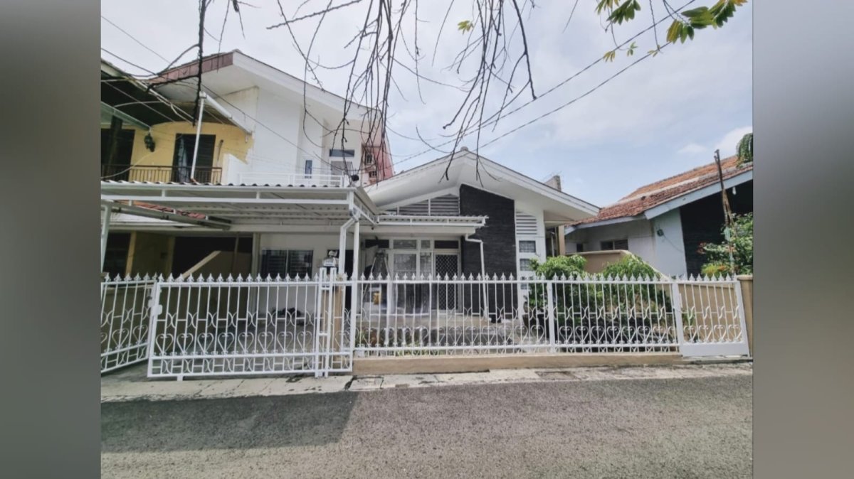 Jual Rumah Semi Renovasi di Tomang Grogol Petamburan Jakarta Barat ID