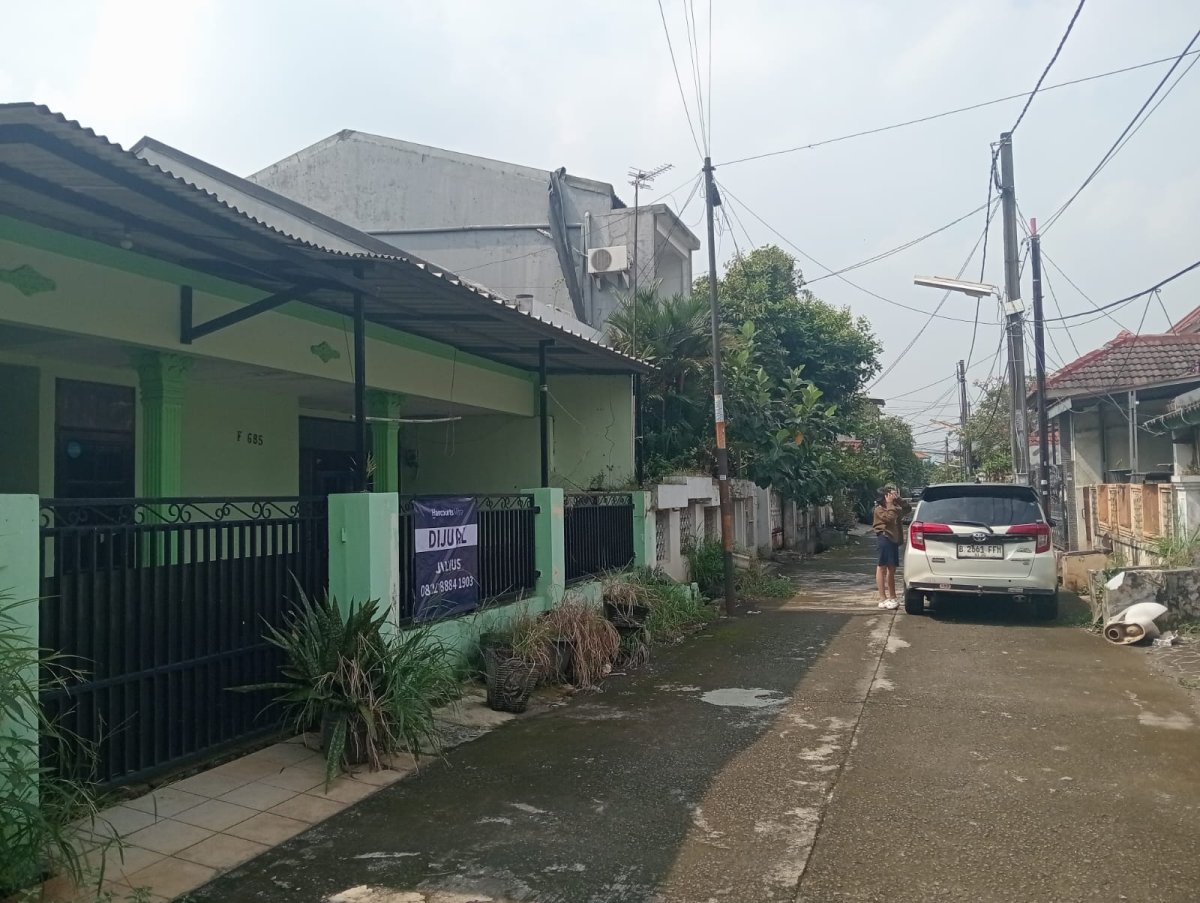 Jual Rumah Butuh Cepat LT. 135 m² Kota Bekasi Selatan - Foto 2
