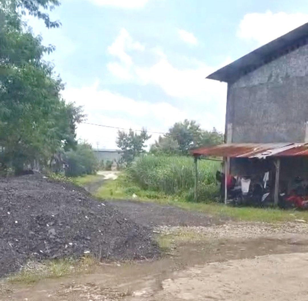 Tanah pekarangan strategis siap bangun include gudang aktif di kawasan industri & pergudangan kebakkramat di jalan raya tasikmadu kebakkramat karanganyar solo - Foto 4