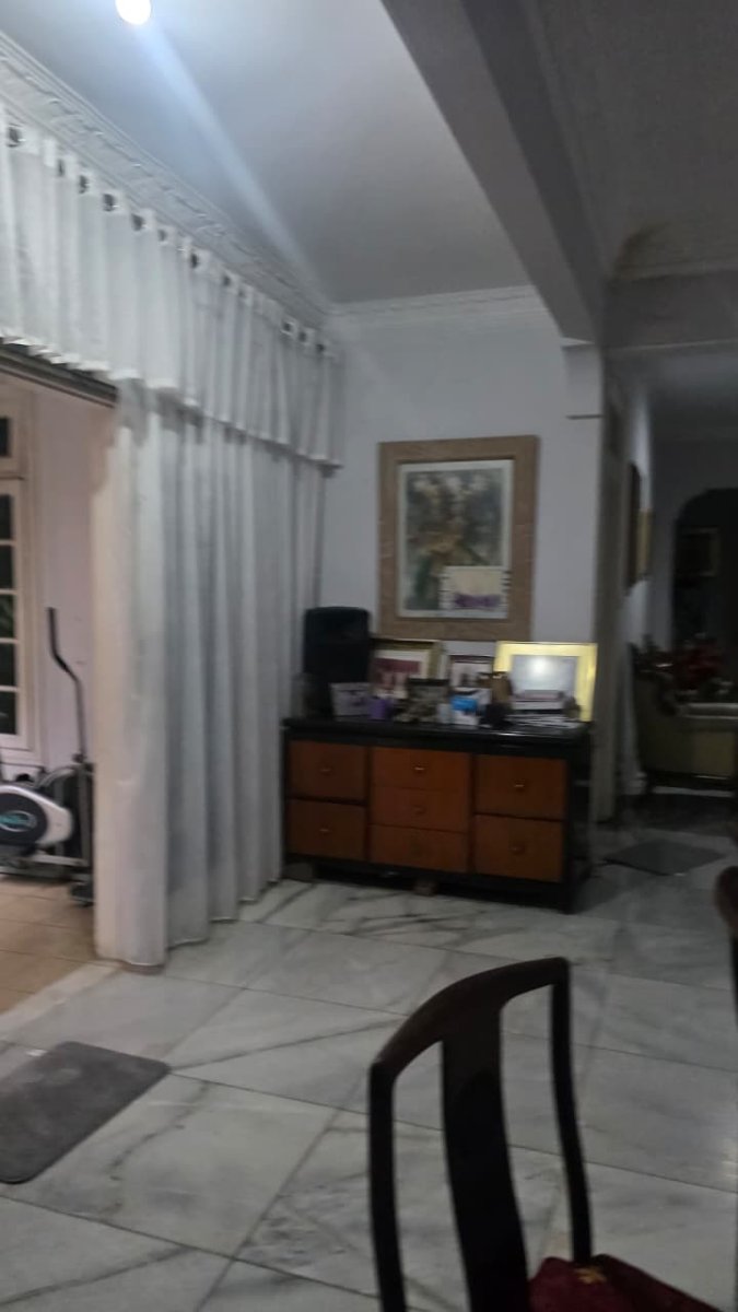 Dijual Rumah Pulomas Timur, Pulogadung - Jakarta Timur - Foto 9
