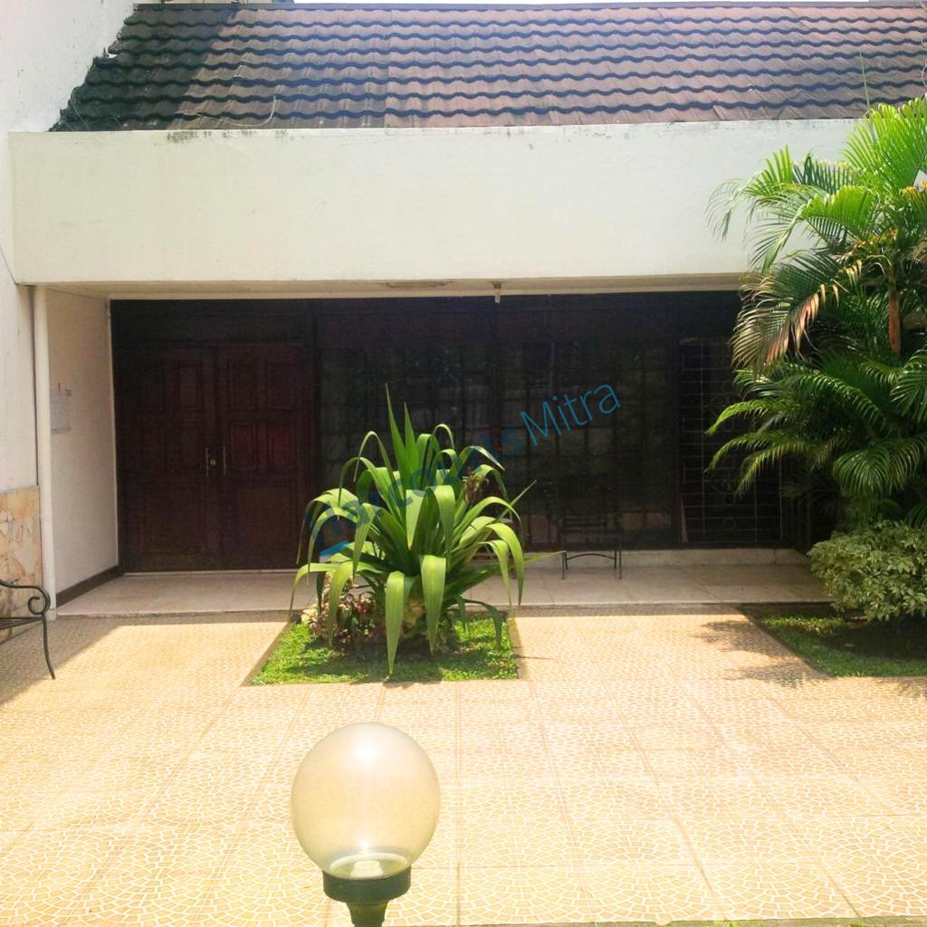 RUMAH CANTIK MEWAH TERAWAT LOKASI STRATEGIS DI JAKARTA TIMUR - Foto 6