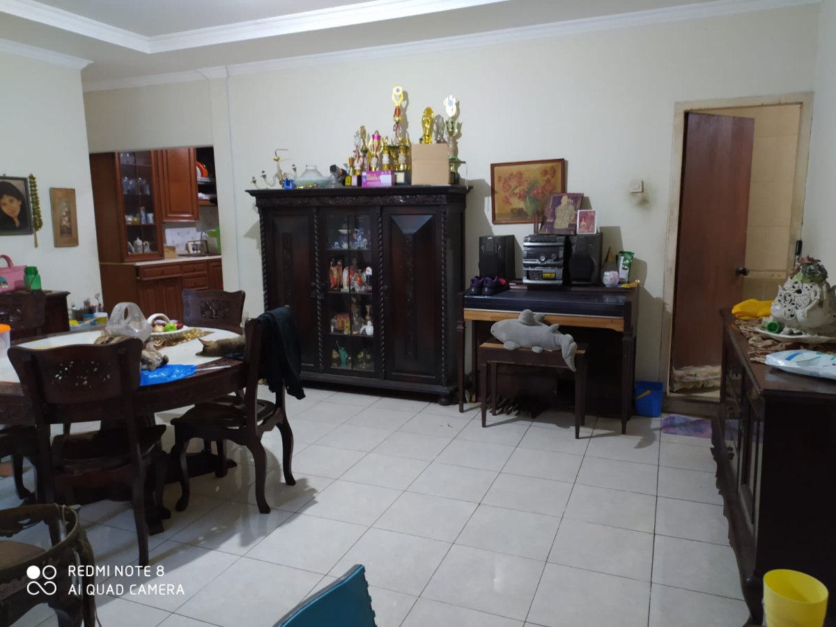 Dijual rumah hook di Cinere Depok Jawa Barat (PP)
