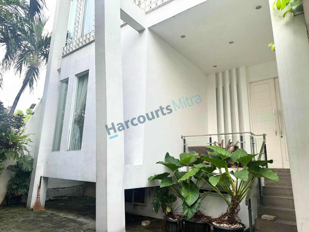 RUMAH BAGUS DAN STRATEGIS DI DAERAH JAKARTA TIMUR PULO ASEM RAWAMANGUN