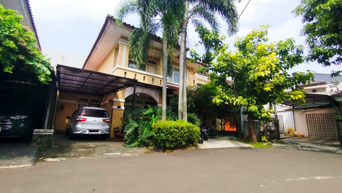 Dijual Rumah Luas di Puri Bintaro Sektor 9, 10 Menit ke Tol Parigi & Stasiun