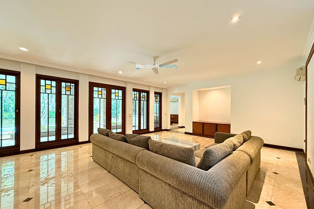Disewakan Compund One Gate System Lokasi Strategis di Palm Mansion, Lebak Bulus - Foto 4