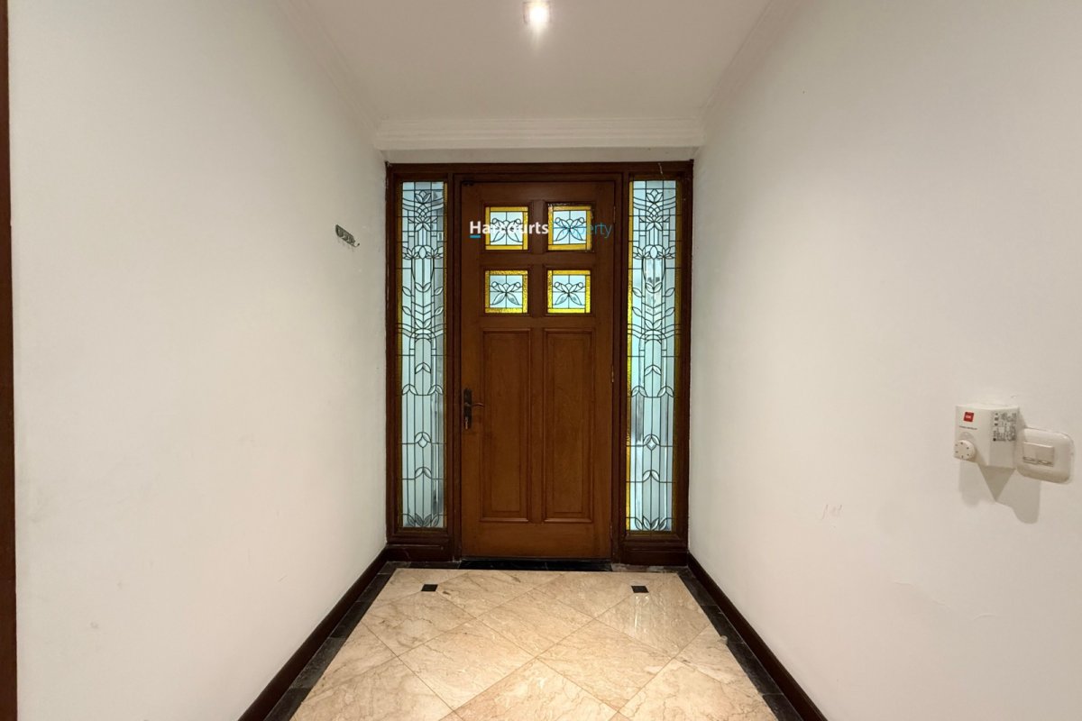 Disewakan Compund One Gate System Lokasi Strategis di Palm Mansion, Lebak Bulus - Foto 6