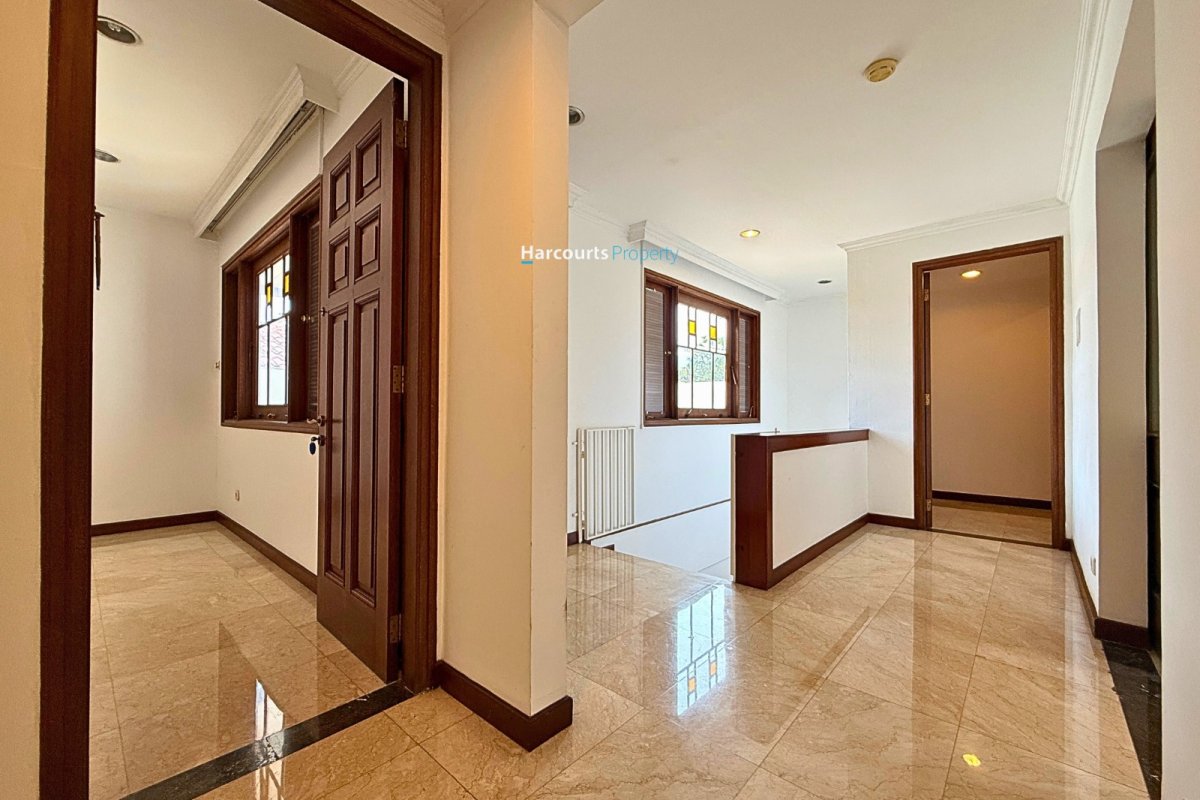 Disewakan Compund One Gate System Lokasi Strategis di Palm Mansion, Lebak Bulus - Foto 13