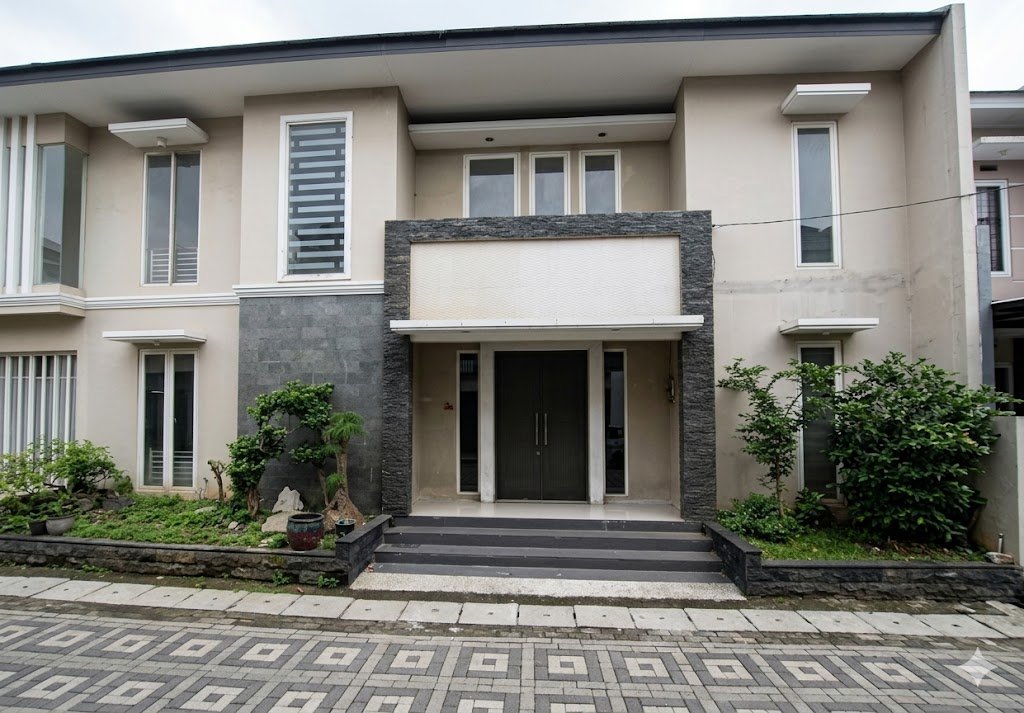 Segera Lelang Rumah Bagus Minimalis Lokasi @Kebonsari Baru Selatan Surabaya