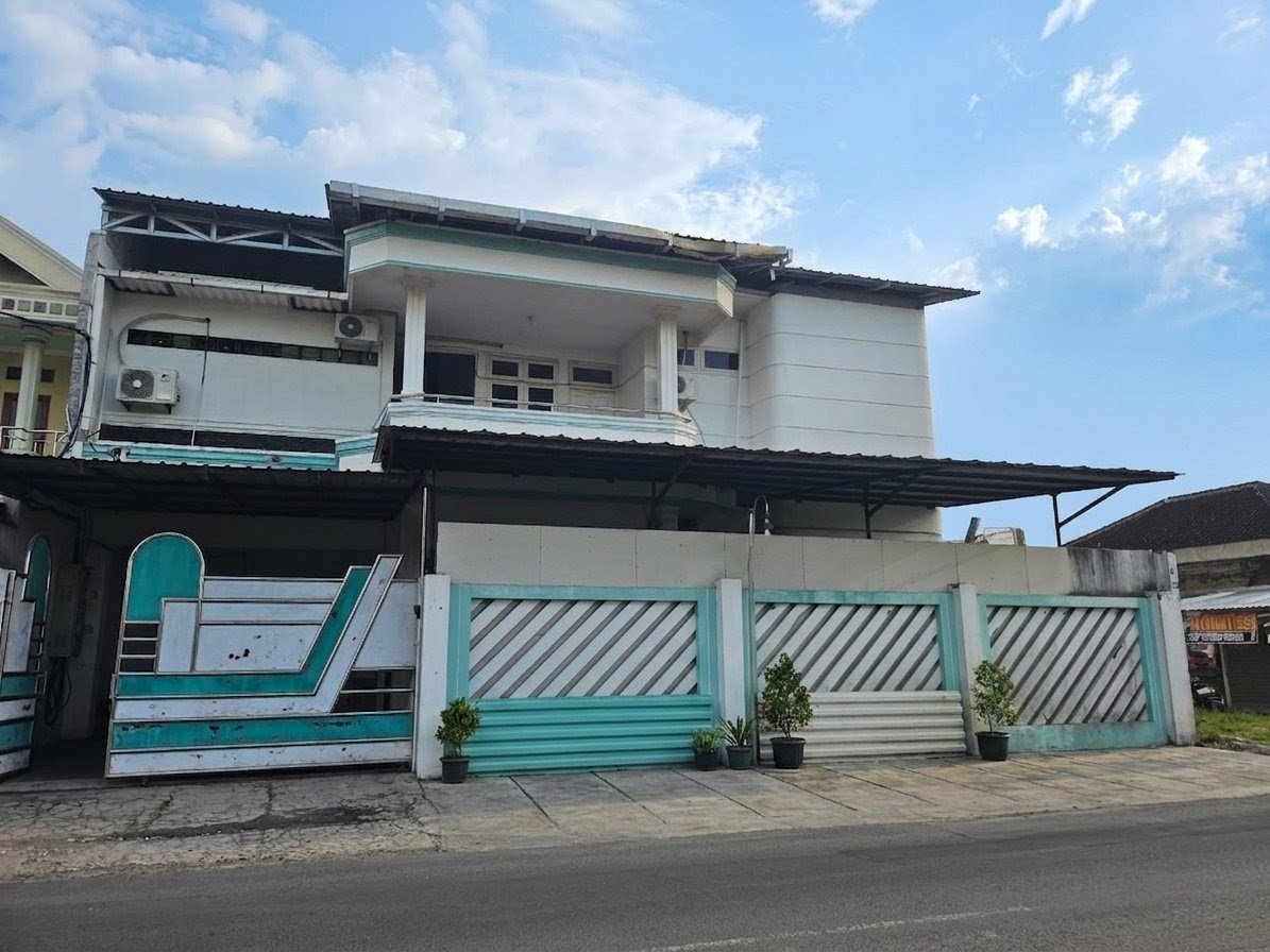 Rumah Bagus 2 lantai di Triyagan, Mojolaban, Sukoharjo
