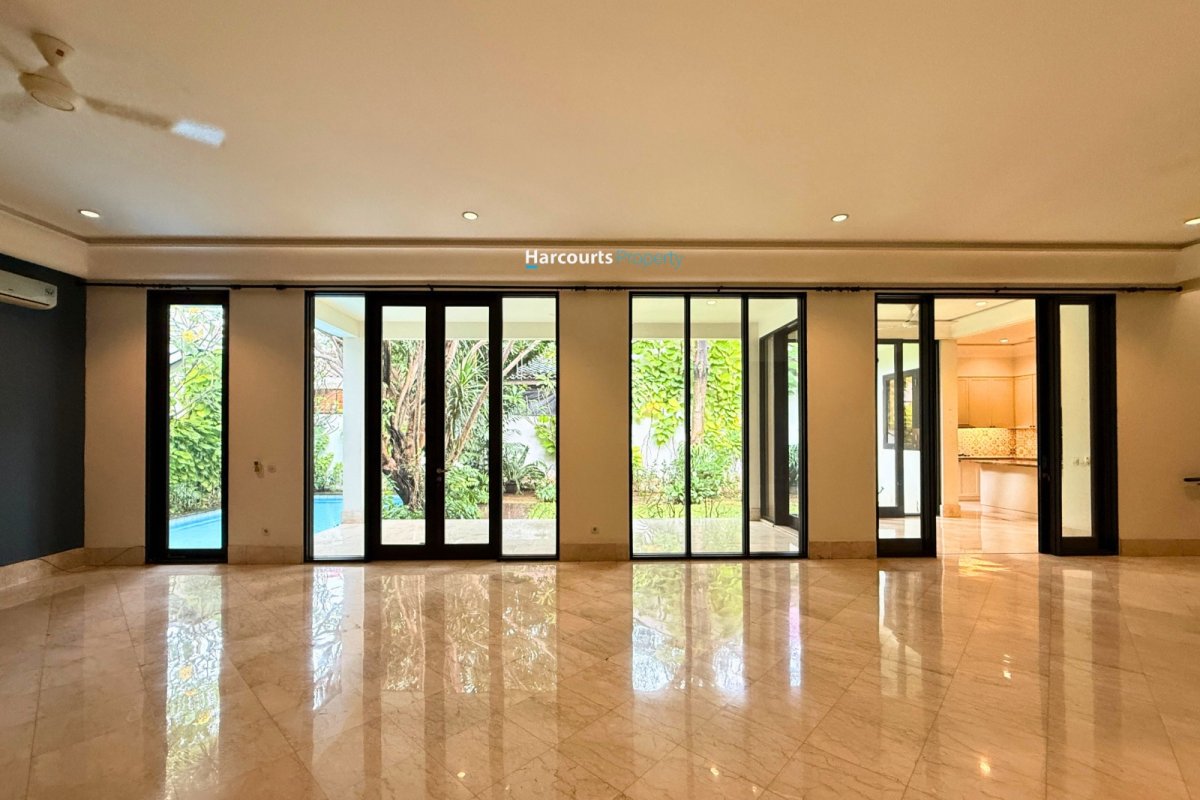 Disewakan Rumah Hunian Modern Tropis Dalam Komple One Gate System di Kemang - Foto 3