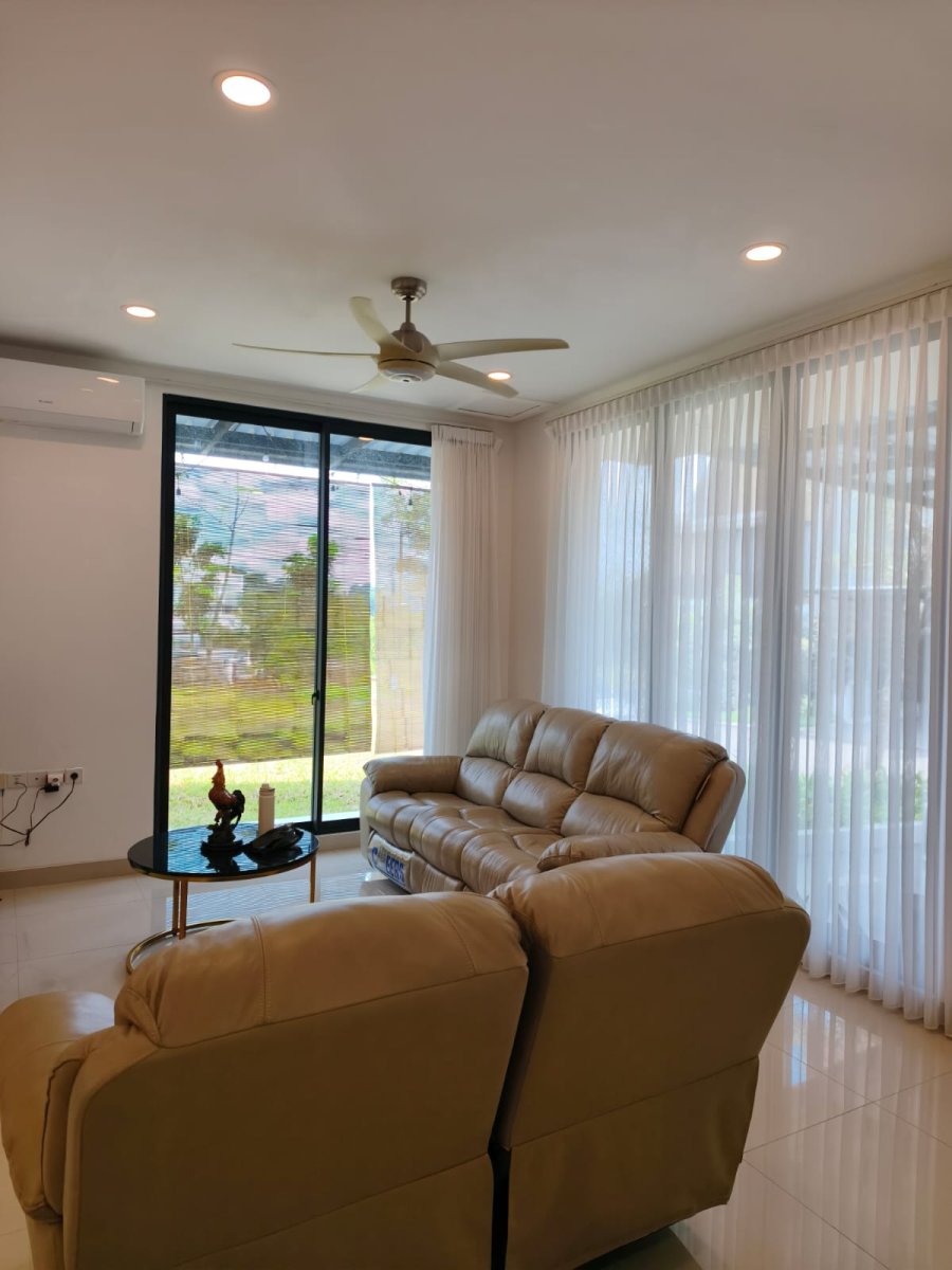 Dijual rumah cantik, 2 lantai, 9x16 hoek, Cluster Mahogany, Summarecon Bogor, full furnished - Foto 5