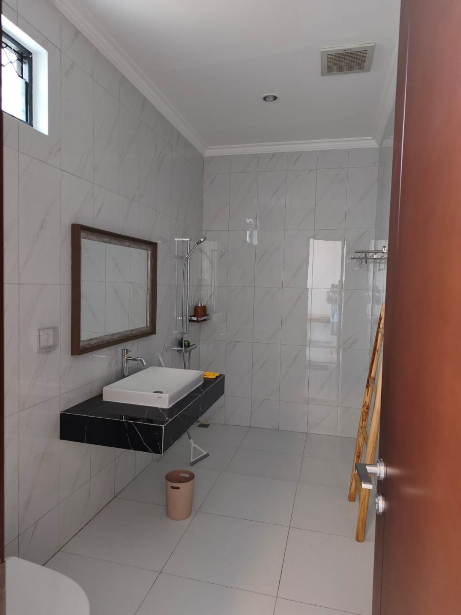 Dijual rumah cantik, 2 lantai, 9x16 hoek, Cluster Mahogany, Summarecon Bogor, full furnished - Foto 8