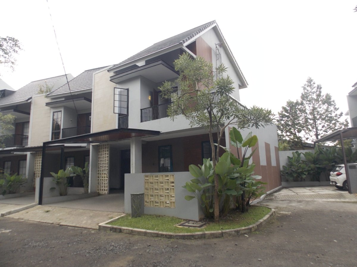 rumah minimalis siap masuk daerah pondok cabe