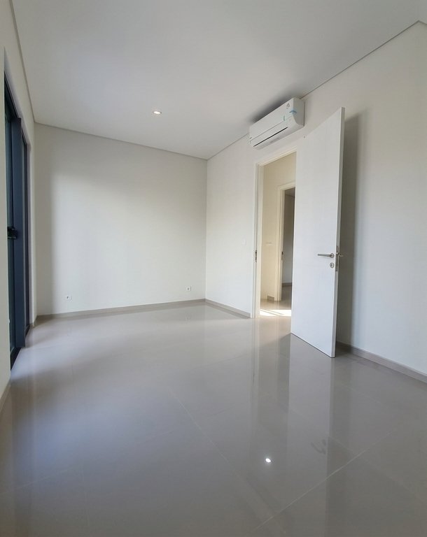 Disewakan Rumah 2 Lantai di Hyra Melia Graha Raya Bintaro, Tangerang Selatan - Foto 8