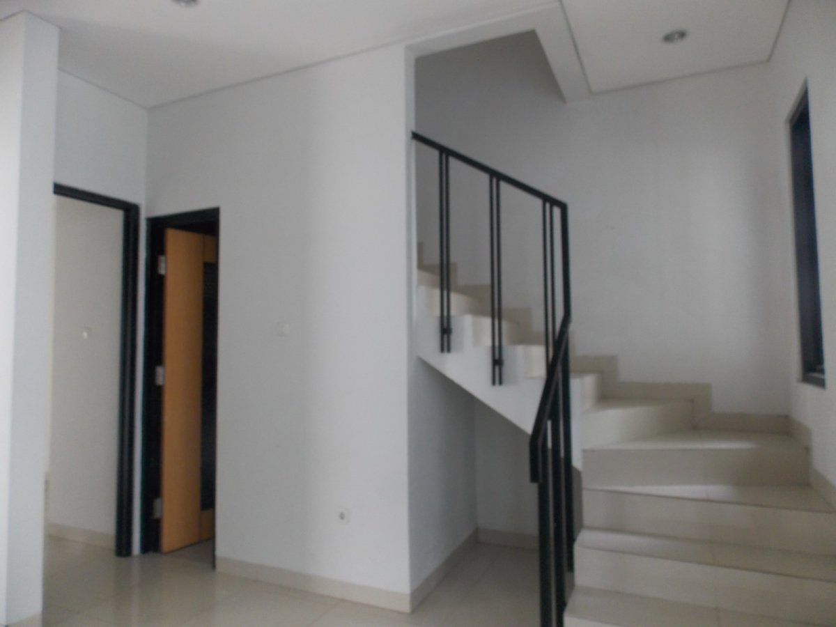 rumah cantik minimalis siap masuk di daerah Pondok Cabe , Pamulang - Foto 4