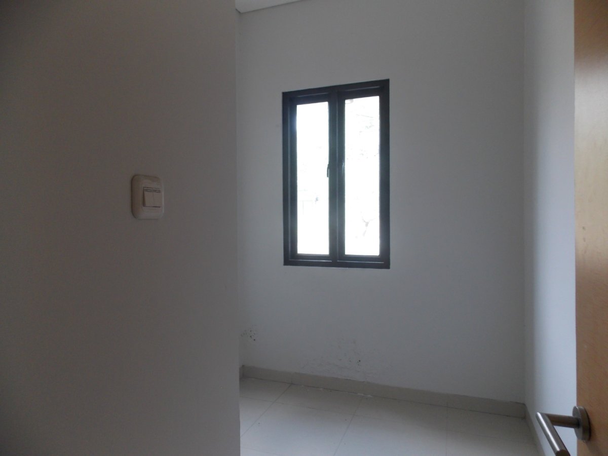 rumah cantik minimalis siap masuk di daerah Pondok Cabe , Pamulang - Foto 5