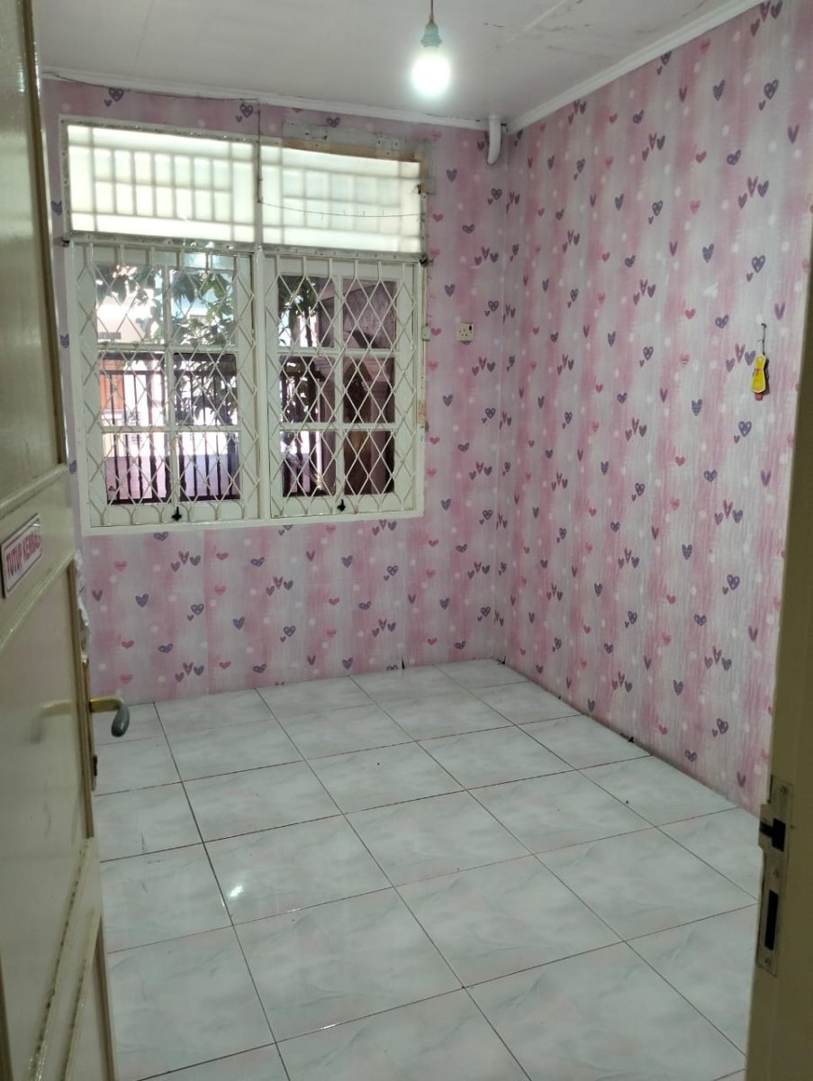 Dijual Rumah Terawat Desain Modern Bintaro Sektor 9 - Foto 7
