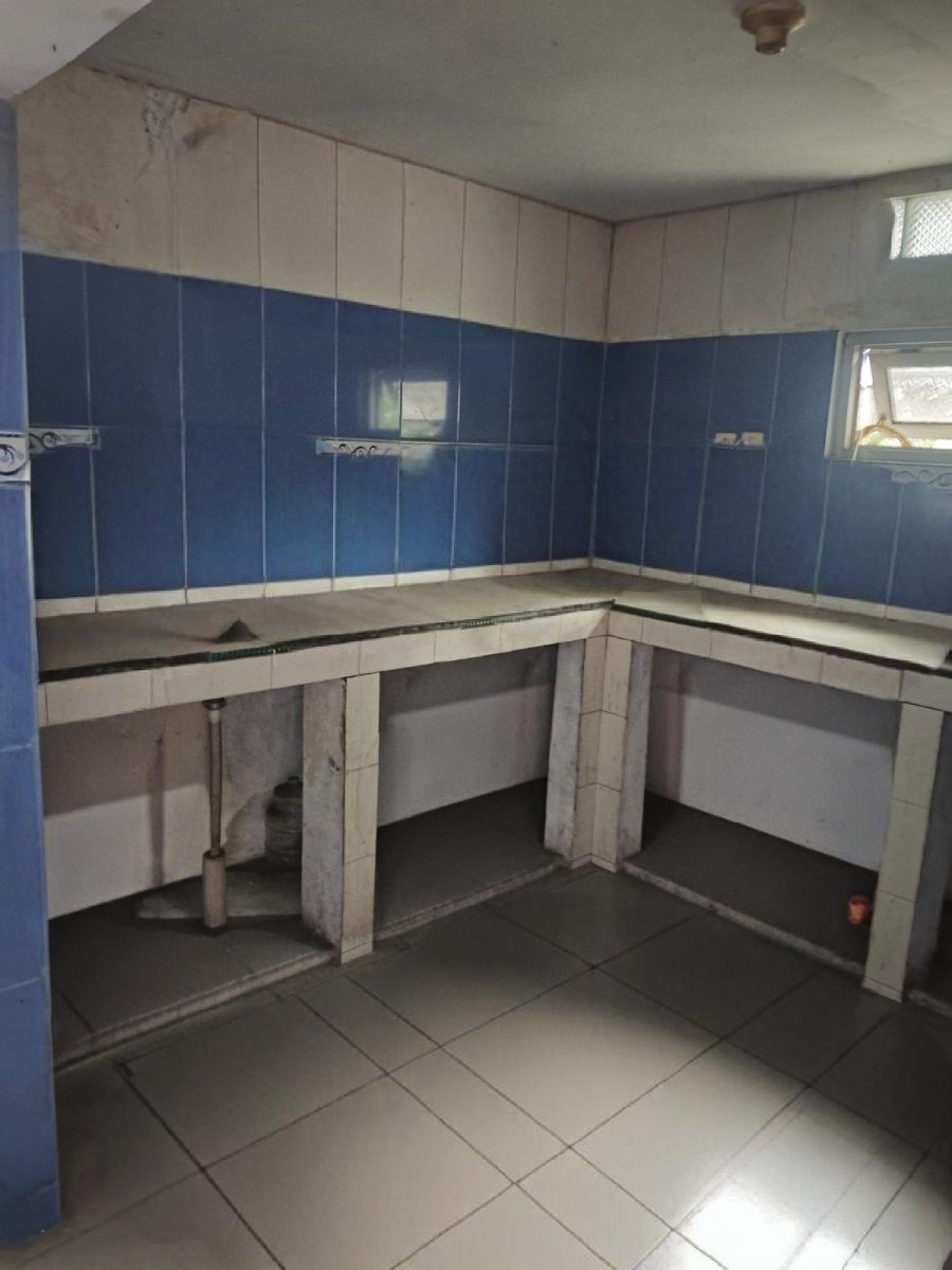 rumah jarang ada, lokasi oke di Bintaro sektor 3 - Foto 2