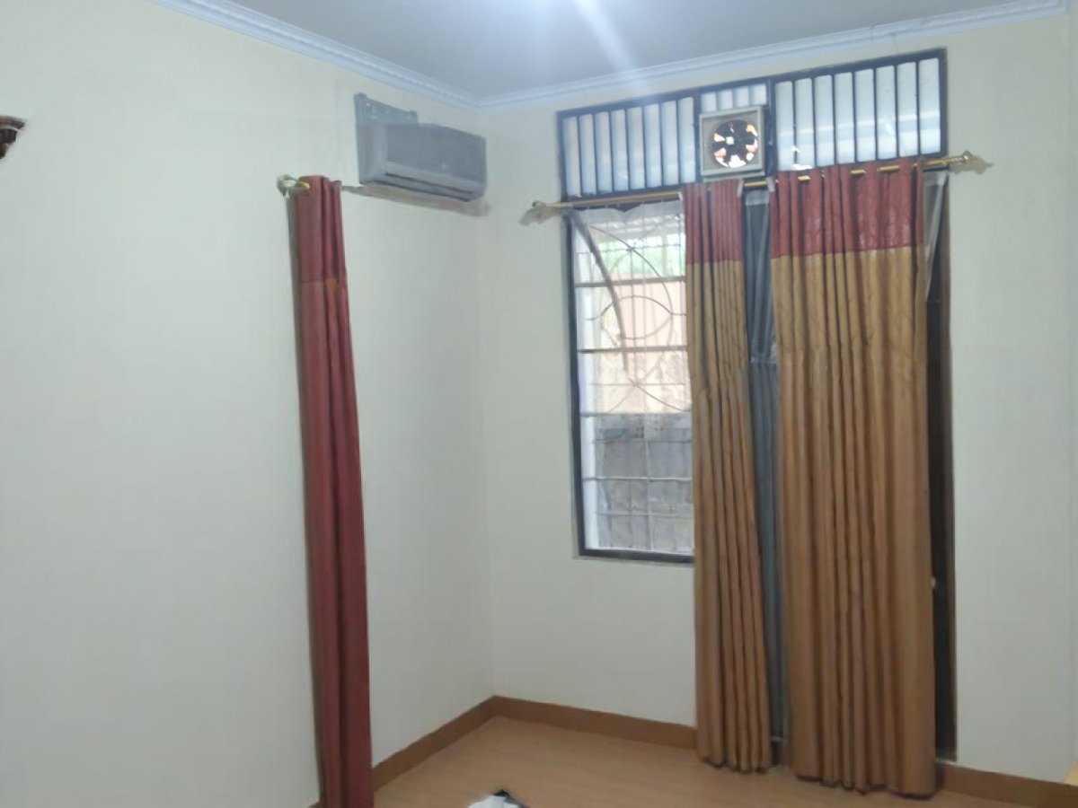 rumah jarang ada, lokasi oke di Bintaro sektor 3 - Foto 5