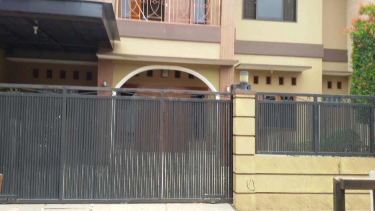 Dijual Rumah Luas di Veteran Jakarta Selatan