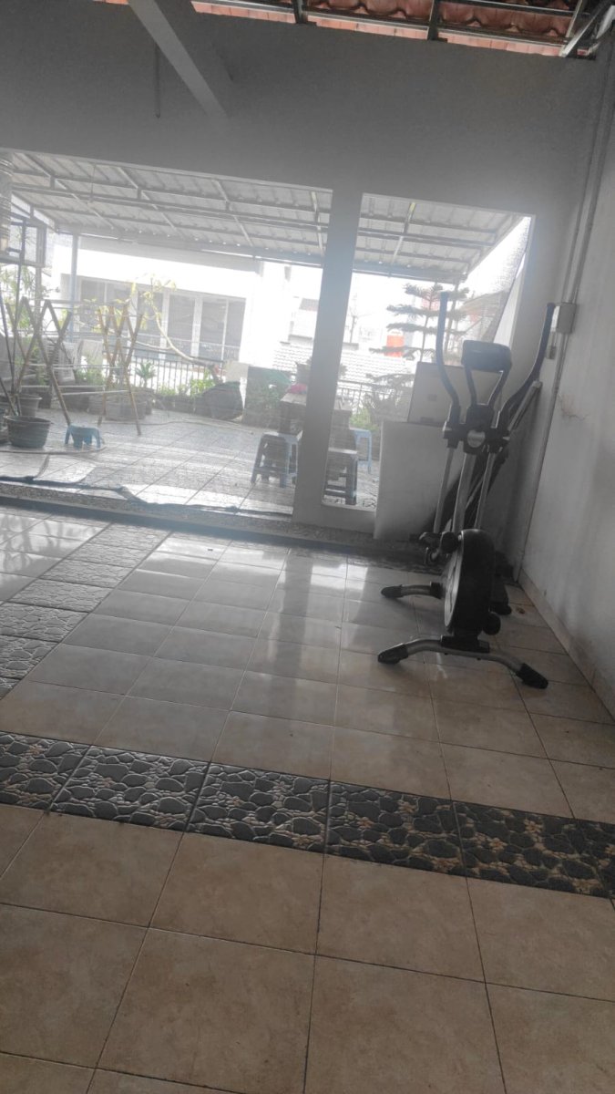 Rumah 3 lantai sudah rapih dan terawat dengan lingkungan yang tenang di Danau Indah, Sunter - Foto 3