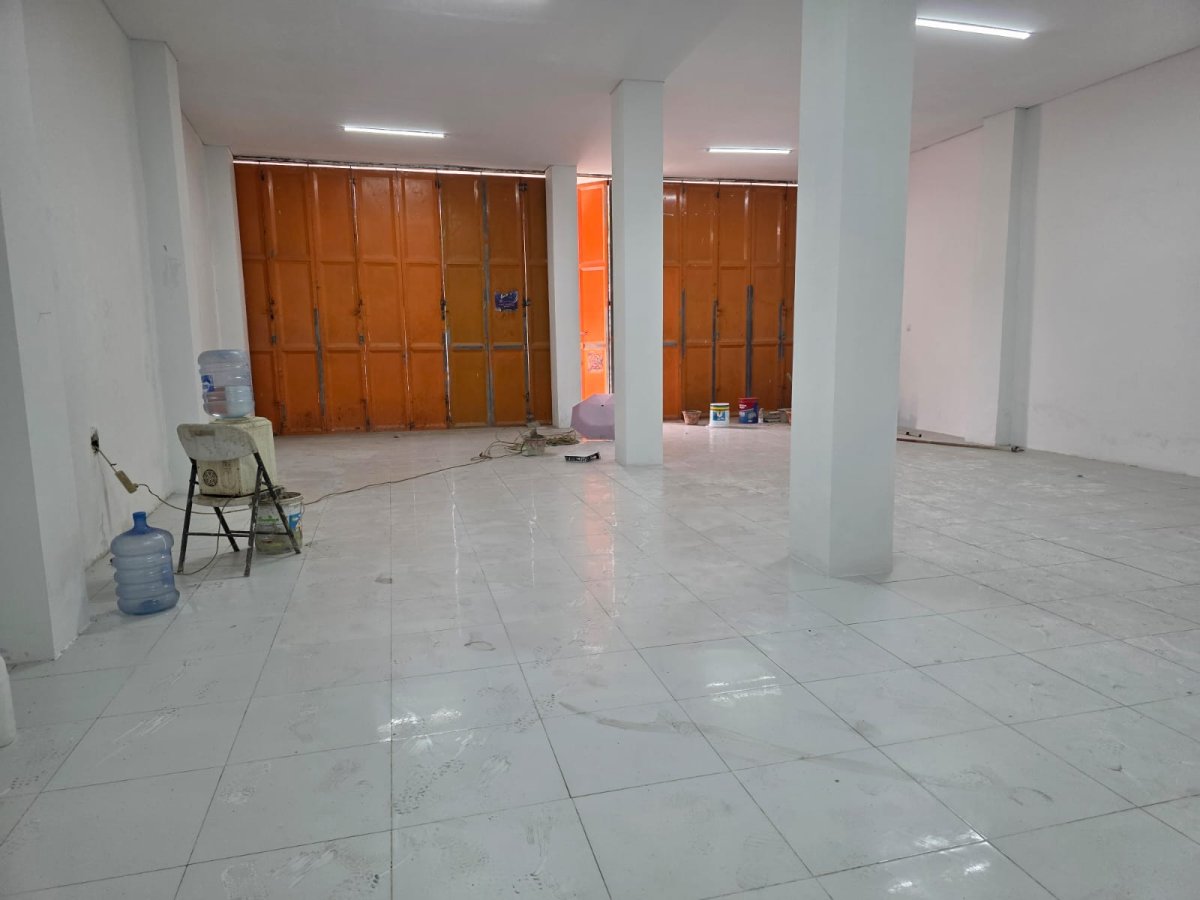 Ruko Gandeng bangunan baru dengan lingkungan yang ramai di Plumpang Raya, Jakarta Utara - Foto 2