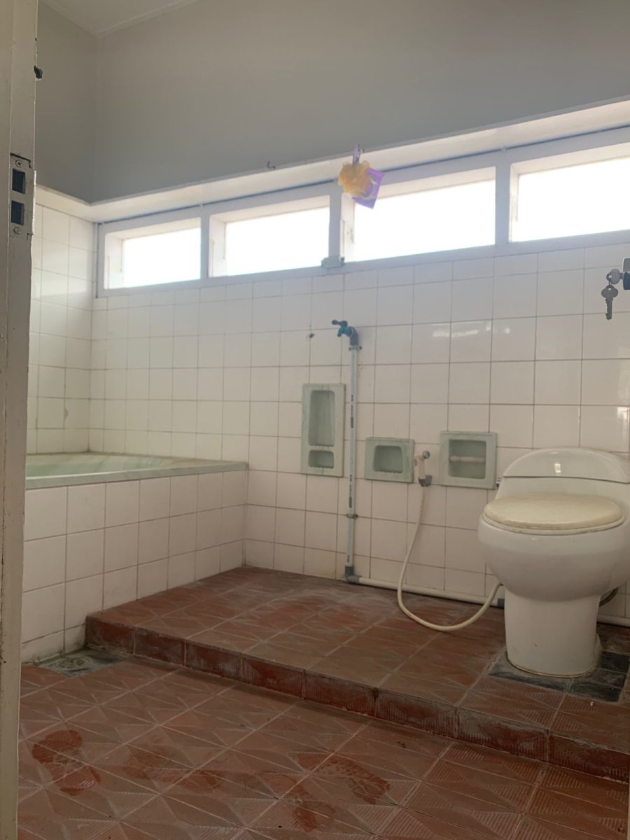 Rumah mewah siap huni tengah kota Solo - Foto 4