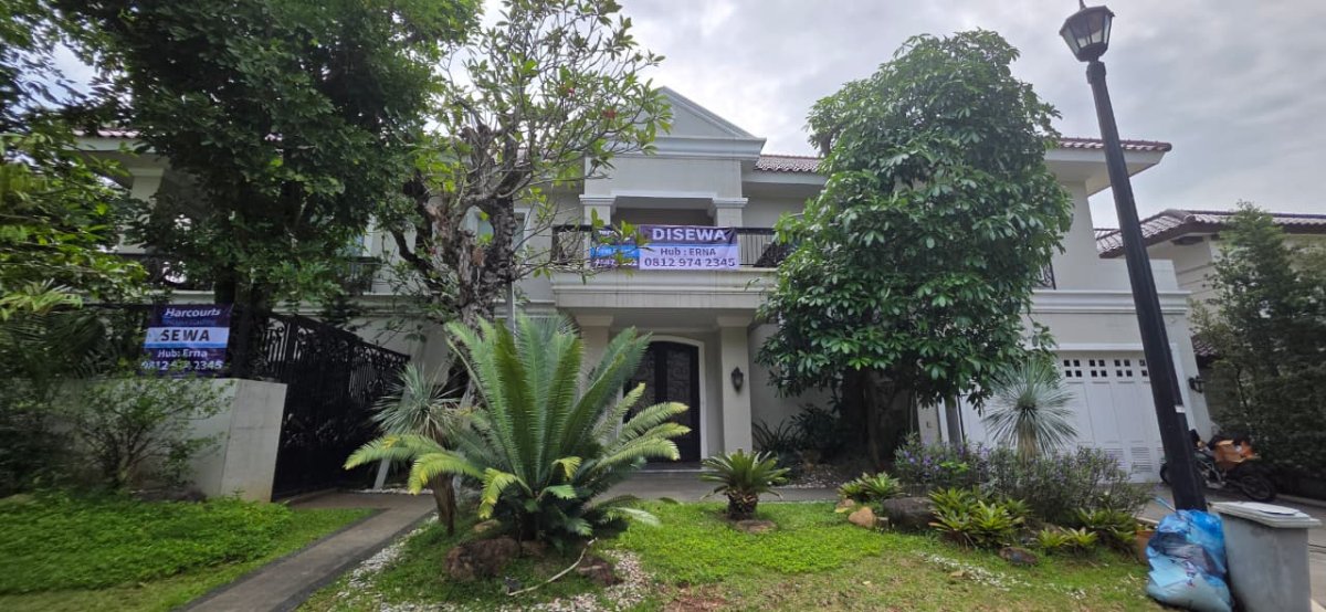 Disewakan Rumah Lokasi Gunung Mahkota, Lippo Karawaci - Foto 2