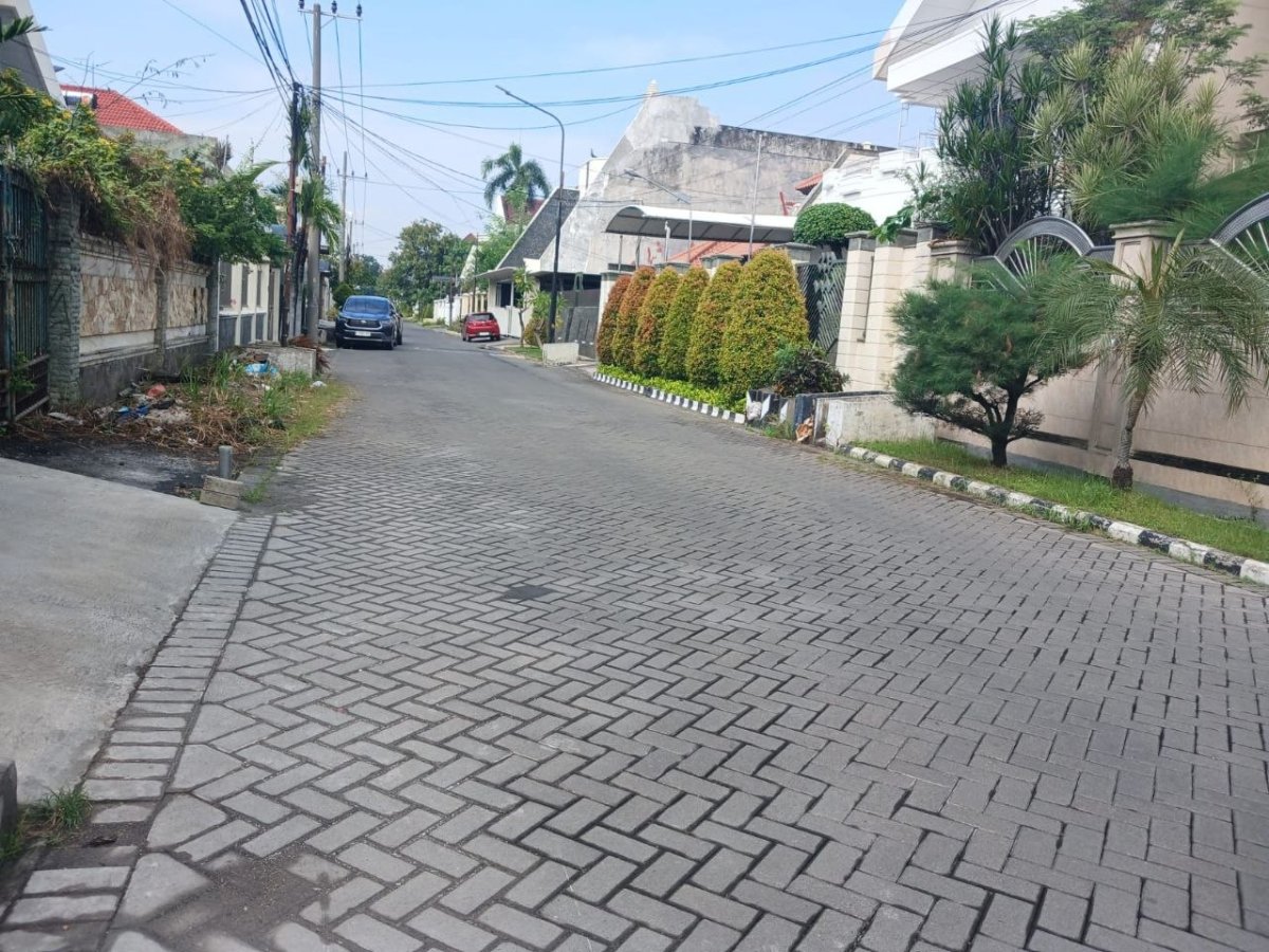 Jual Lelang Rumah Mewah @Dharmahusada Indah Barat Surabaya - Foto 2