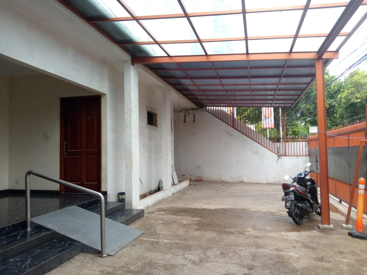 Ruko gandeng siap pakai di raya cempaka putih, siap pakai - Foto 9