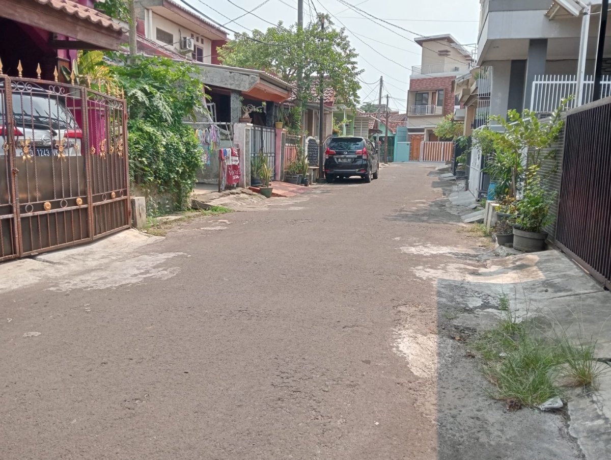 Dijual Rumah Hitung Tanah  diCluster Khintamani, Tanggerang Selatan Banten
