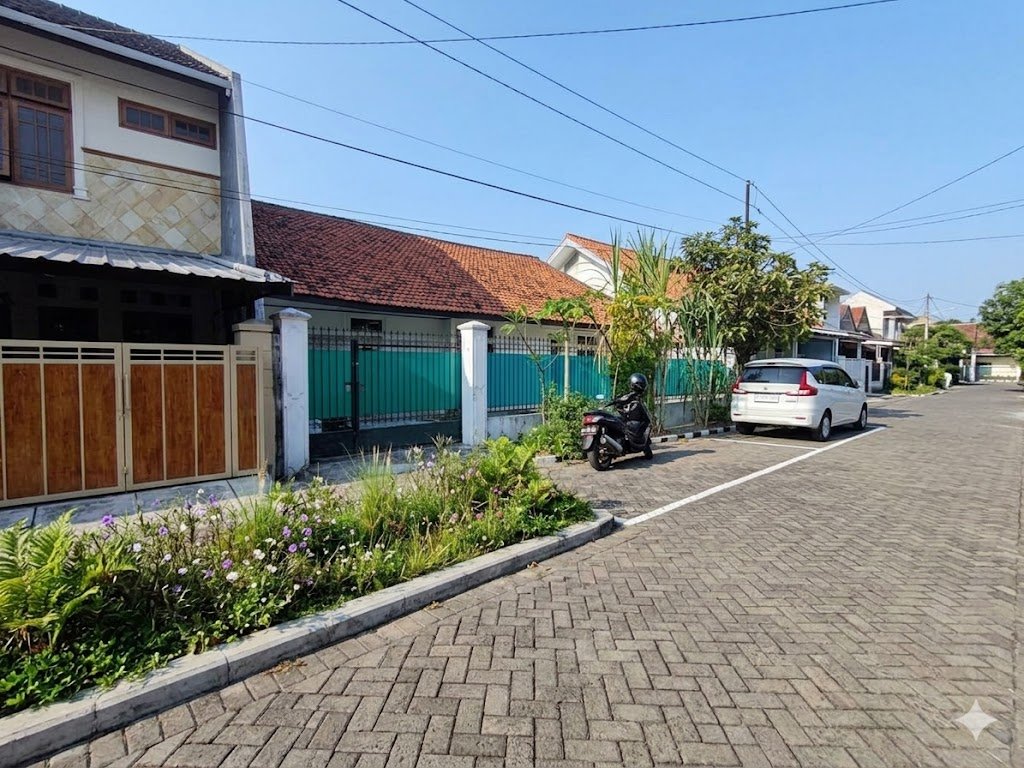 Jual Rumah Lama Harga Hitung Tanah Lokasi @Medokan Ayu Surabaya