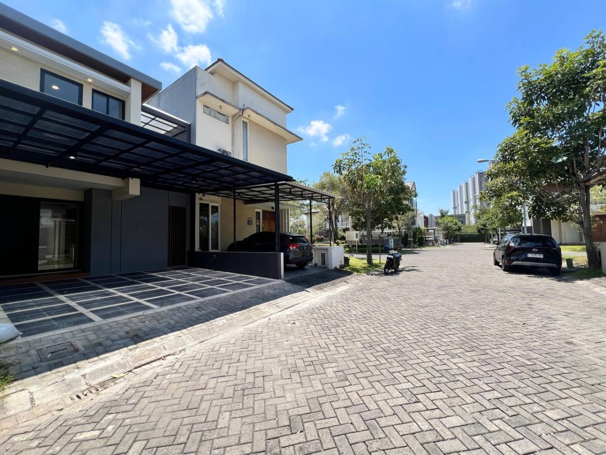 Dijual Rumah New Minimalis 2 Lt Mocca Verbana Dian Istana Surabaya