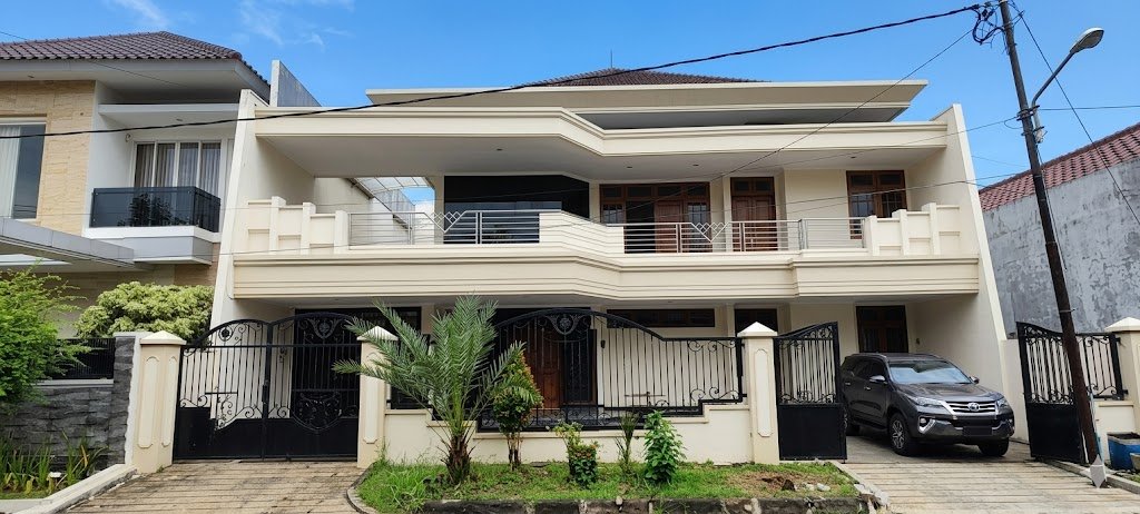 Lelang Rumah Di Kawasan Elite @Simpang Darmo Permai Utara Surabaya Barat