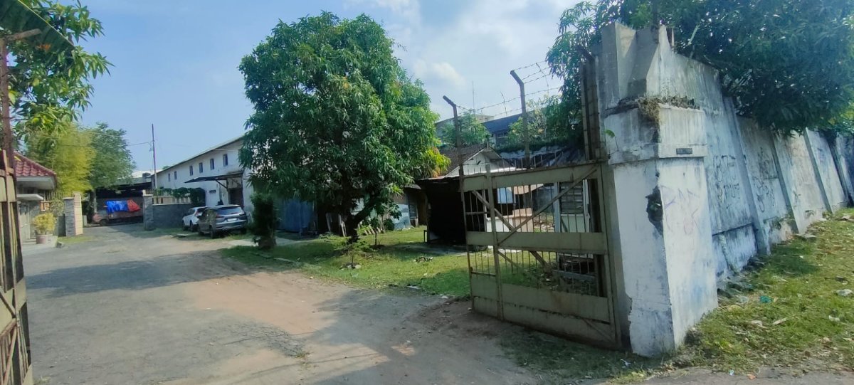 Tanah Strategis Bonus Gudang di Tengah Kota Solo – Cocok Investasi & Usaha - Foto 3