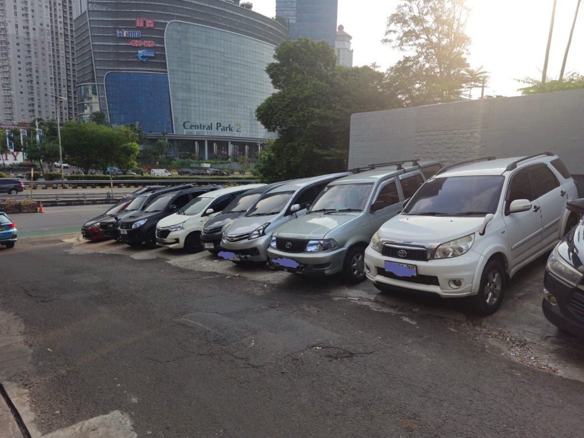 Disewakan Ruang Usaha Cafe, Minimart,  Kantor di Jl. Letjen S Parman Jak-Bar RR - Foto 4