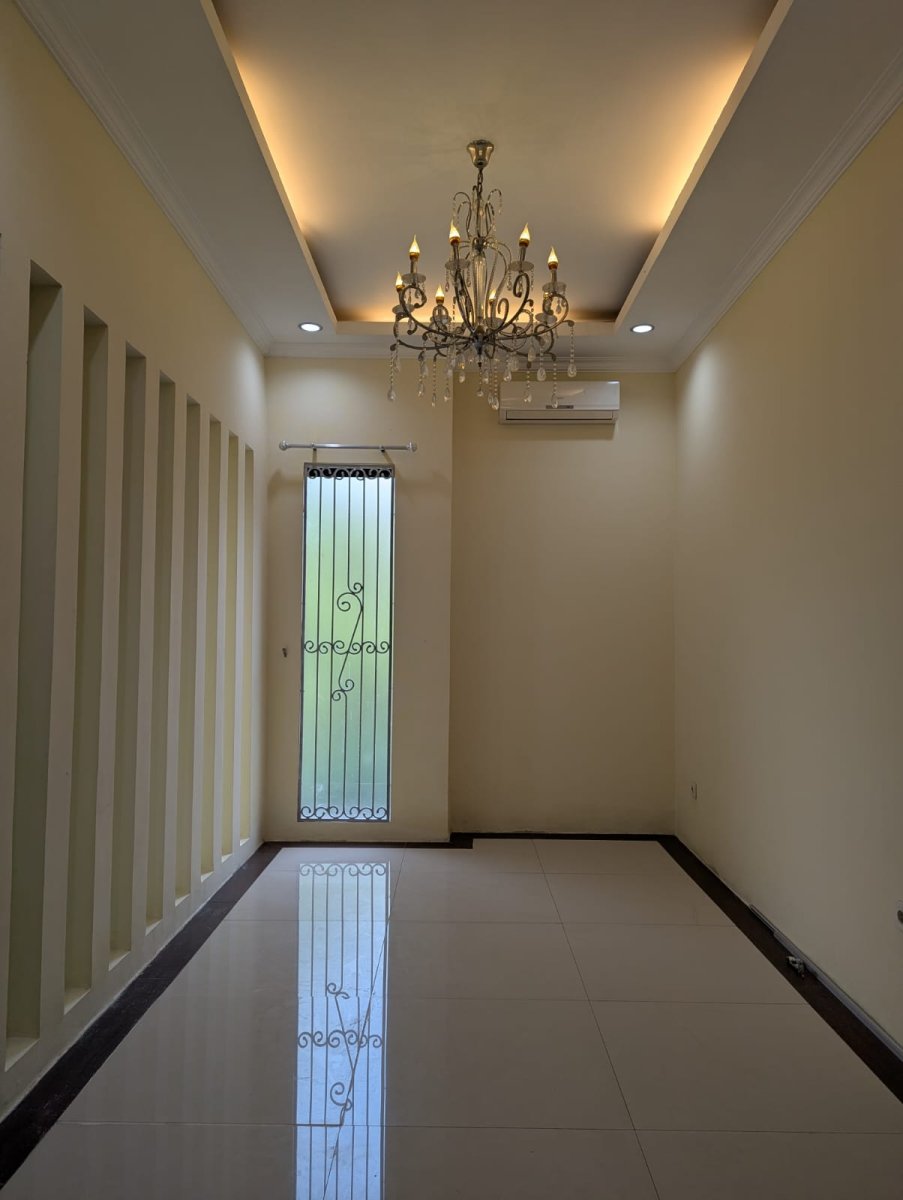 Dijual Rumah Cantik dan Terawat Lokasi Strategis di Cluster Heliconia De Park BSD - Foto 4