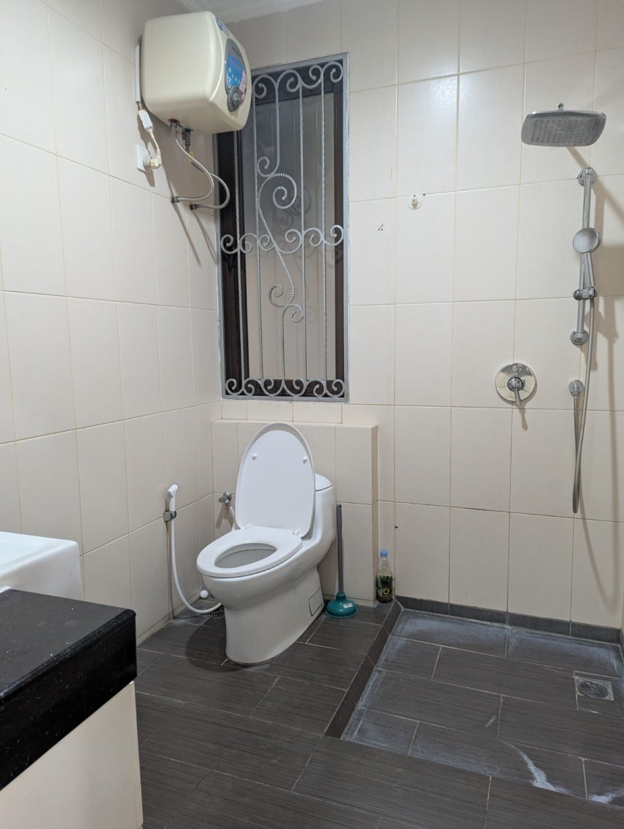 Dijual Rumah Cantik dan Terawat Lokasi Strategis di Cluster Heliconia De Park BSD - Foto 9