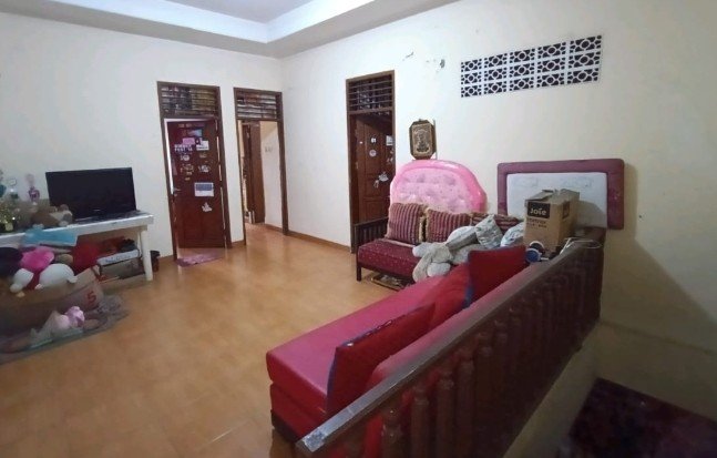 RUMAH SIAP HUNI, SEMI FURNISH, LOKASI STRATEGIS, BEBAS BANJIR, DI TYTYAN KENCANA BEKASI - Foto 6