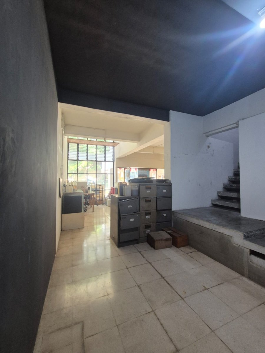 DIJUAL RUMAH KOMERSIAL PINGGIR JALAN CEMPAKA PUTIH – ( NL ) - Foto 6
