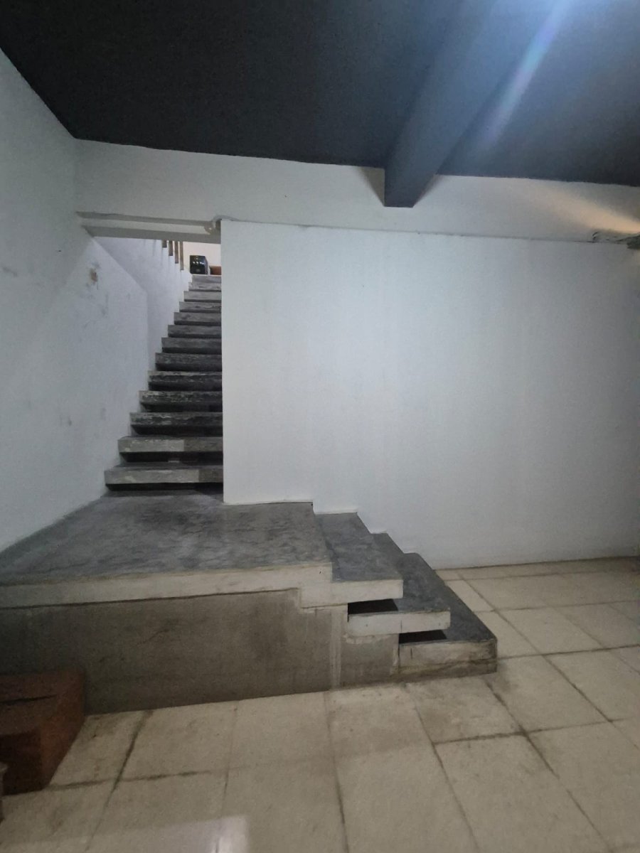 DIJUAL RUMAH KOMERSIAL PINGGIR JALAN CEMPAKA PUTIH – ( NL ) - Foto 7