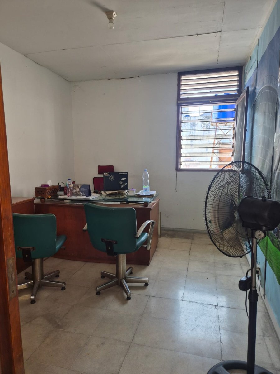DIJUAL RUMAH KOMERSIAL PINGGIR JALAN CEMPAKA PUTIH – ( NL ) - Foto 9