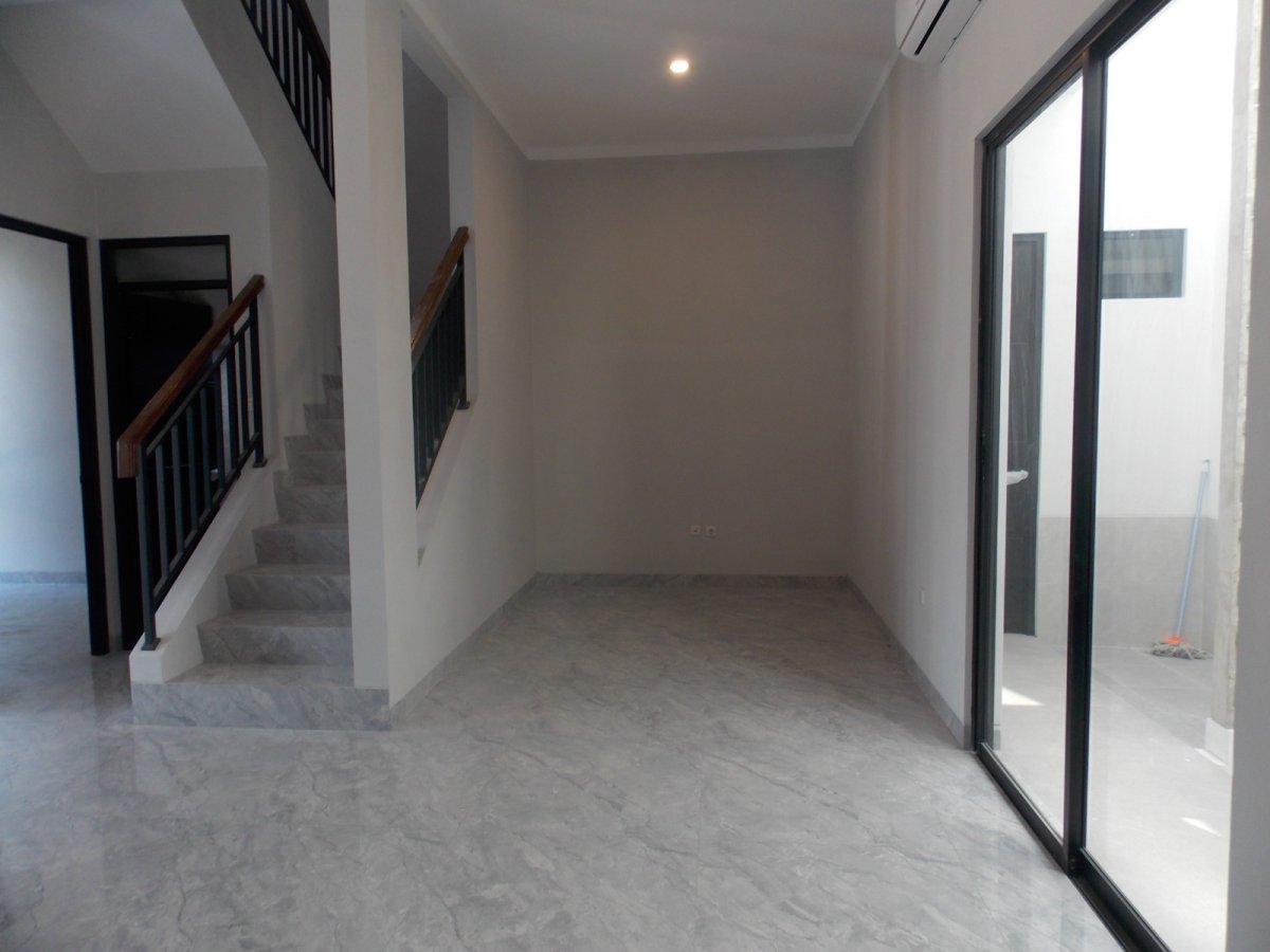 Dijual rumah di Kiwi Residence Graha Raya Tangerang Selatan