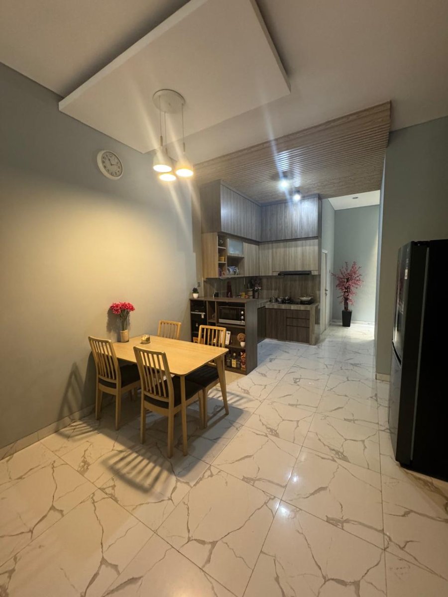 Dijual Rumah Rapi, Terawat, Asri Lokasi di The Gading Residence, Kelapa Gading - Jakarta Utara - Foto 3