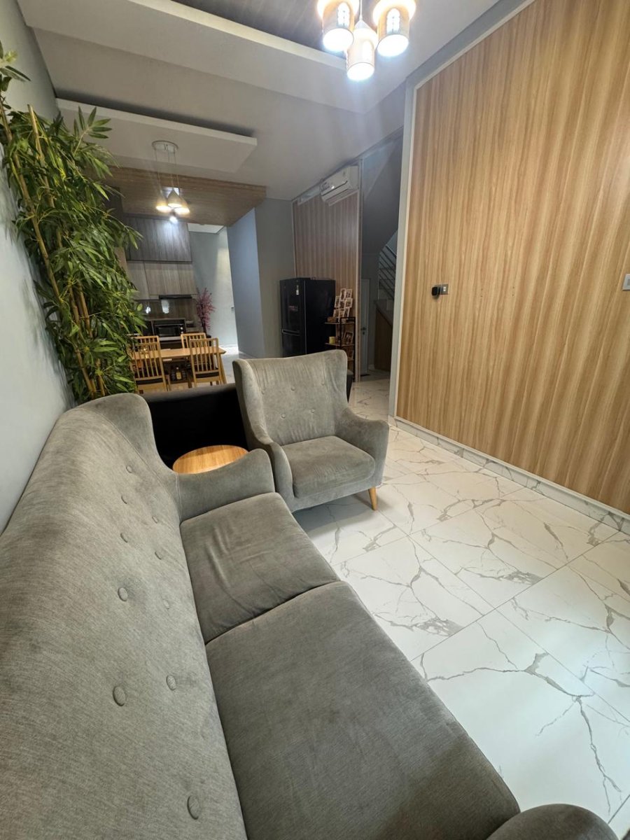 Dijual Rumah Rapi, Terawat, Asri Lokasi di The Gading Residence, Kelapa Gading - Jakarta Utara - Foto 5