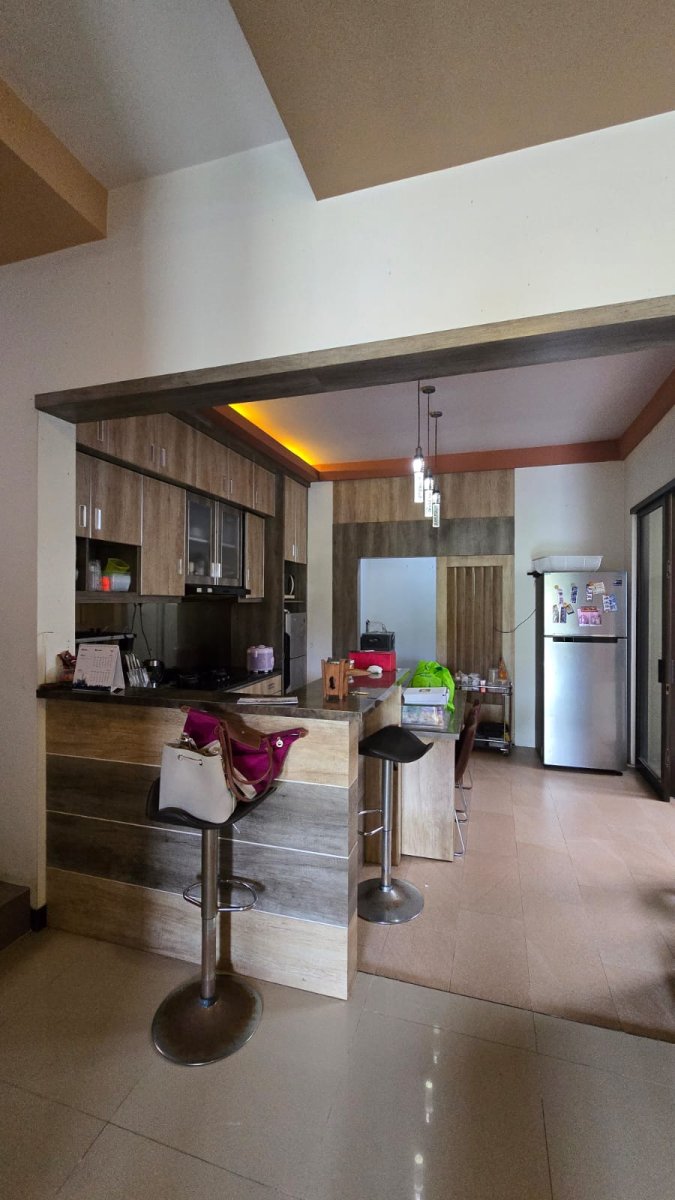 Rumah Mewah Siap Huni Mojosongo Jebres Solo, 4 KT, Rooftop, Ruang Karaoke, LT 203 m² Strategis Dekat RS & Pusat Kota - Foto 9