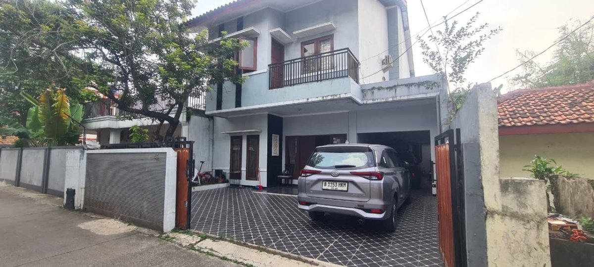 Rumah Strategis di Balekambang Condet, Selangkah ke TB Simatupang & Stasiun KRL, Dekat PGC, Lingkungan Nyaman, SHM Siap Huni - Foto 3