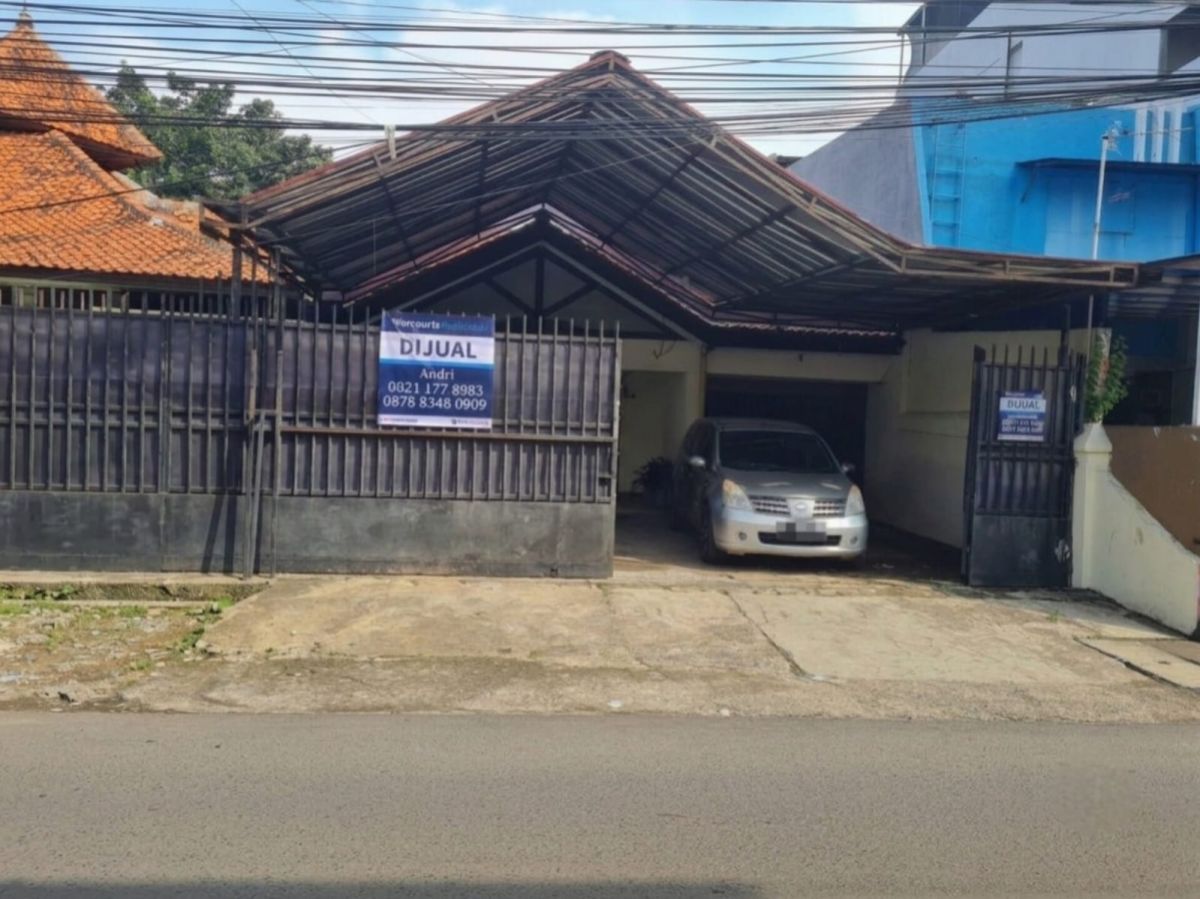 Dijual Rumah Hook Luas 774 m² di Mampang Jakarta Selatan, Cocok untuk Kost-kostan Premium