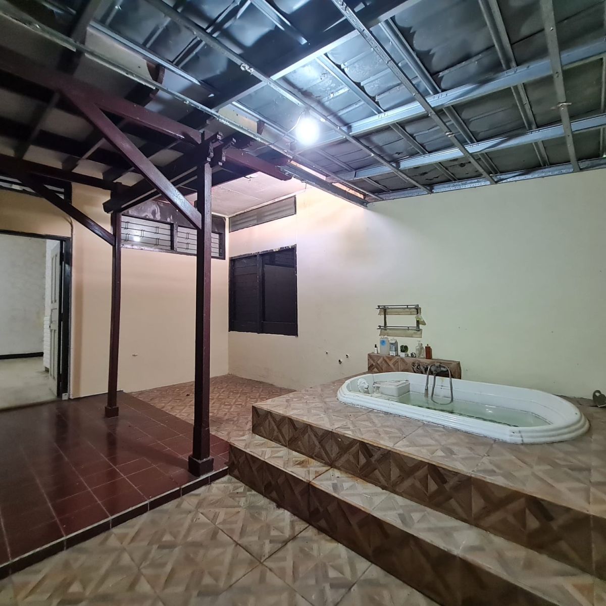 Dijual Rumah Hook Luas 774 m² di Mampang Jakarta Selatan, Cocok untuk Kost-kostan Premium - Foto 12