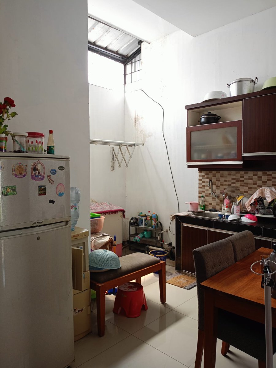 Disewakan Rumah Cantik Minimalis di Momien Residence, Beji , Depok - Foto 6